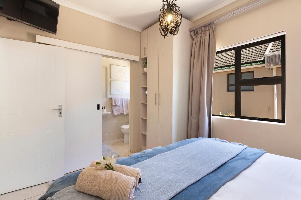 2 On Lismore Guesthouse Tokai Bagian luar foto