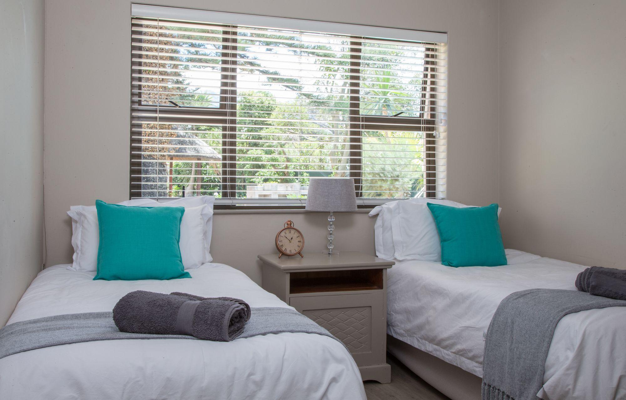 2 On Lismore Guesthouse Tokai Bagian luar foto