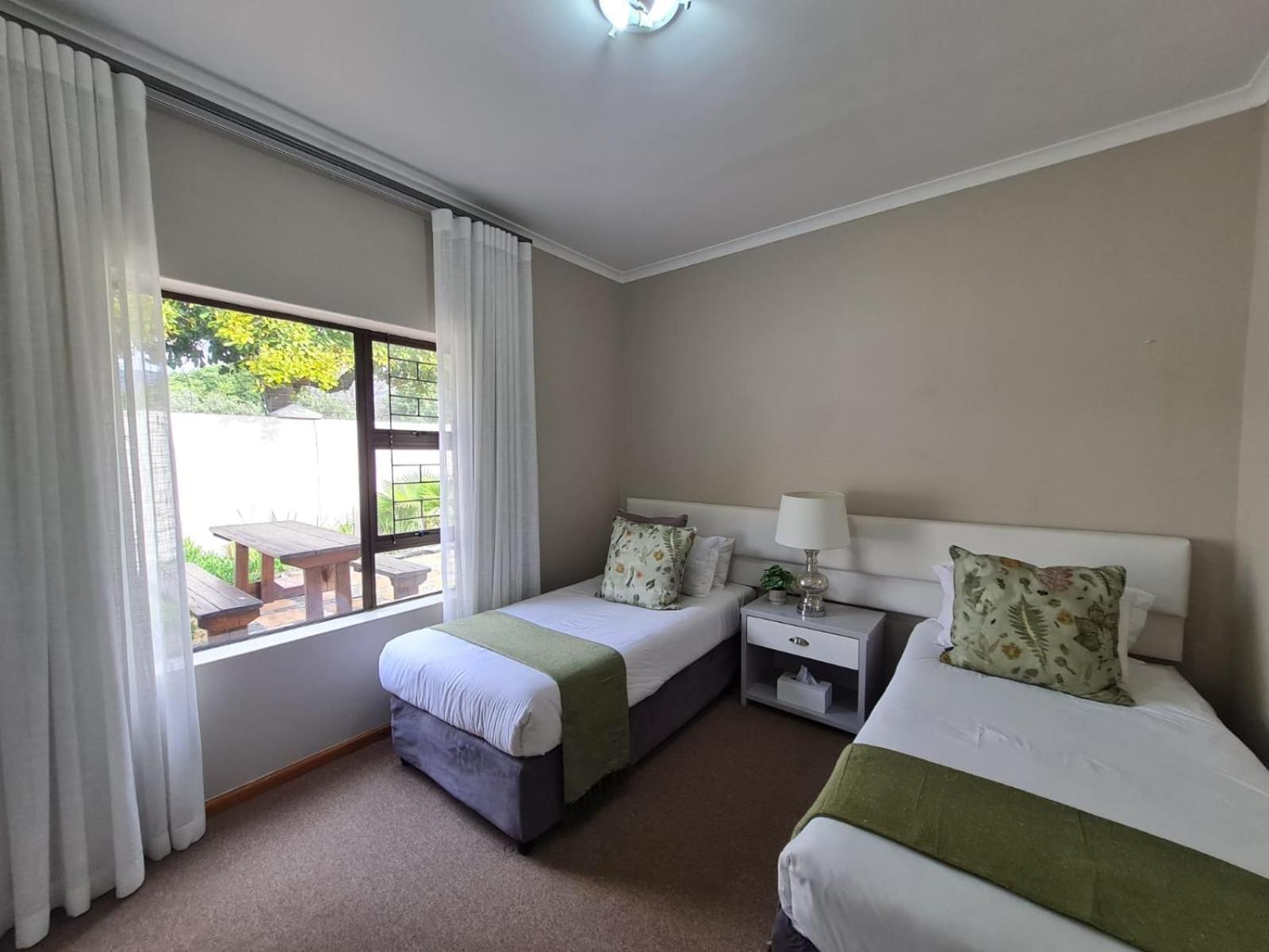 2 On Lismore Guesthouse Tokai Bagian luar foto